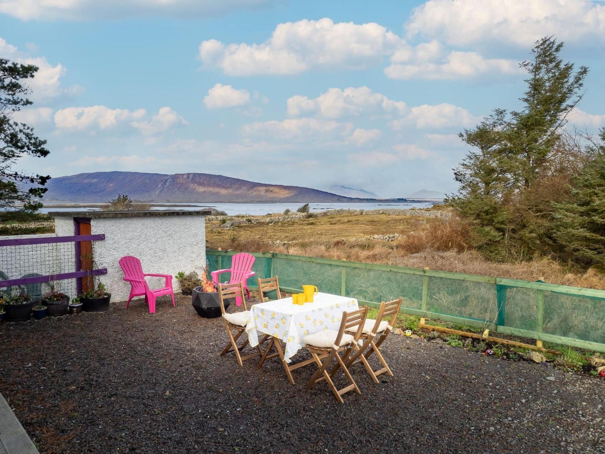 An Teachin Corcra Villa Rosmuck Exterior photo